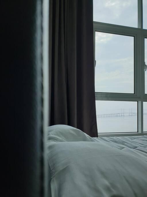 Direct Qbm & Ikea *Highfloor Sunrise Seaview Condo Bayan Lepas Kültér fotó